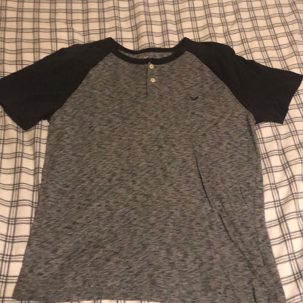 American Eagle T Shirt